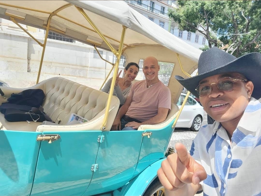 Tour guests in Lisbon